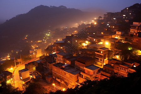 村庄夜晚的风景图片