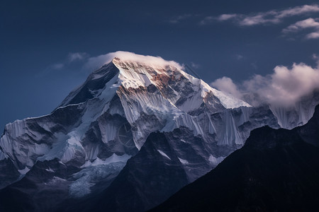 美丽的雪山山脉背景图片