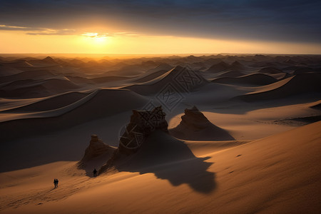 日出的沙漠光影图片