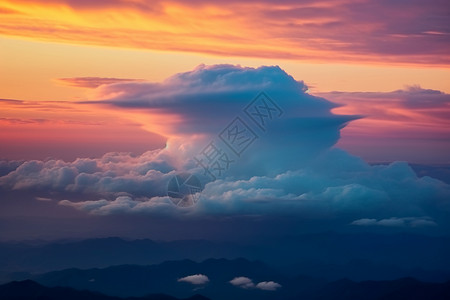 自然的云象云彩象飞行高清图片