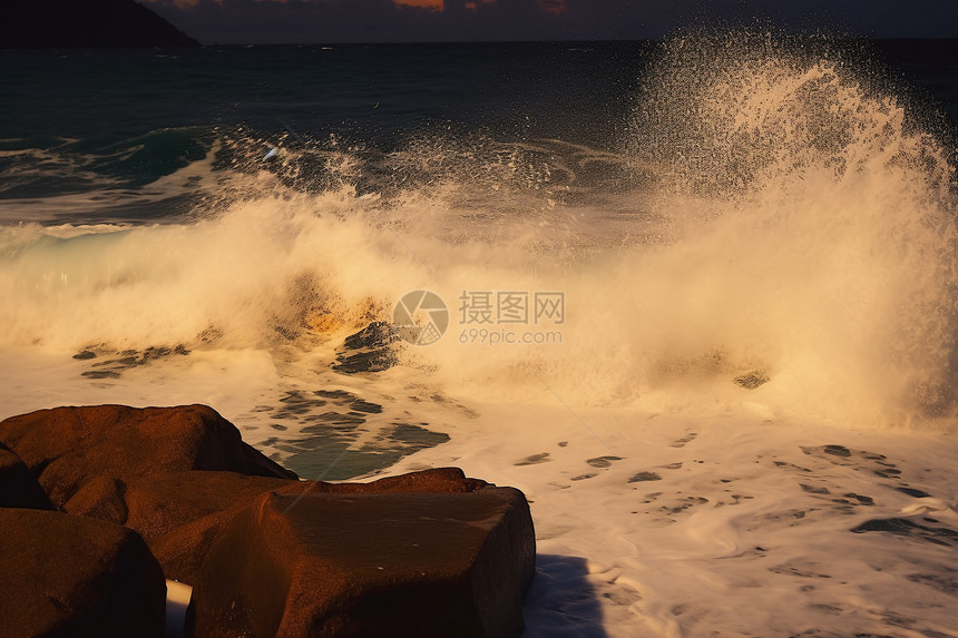 极其危险的海浪图片