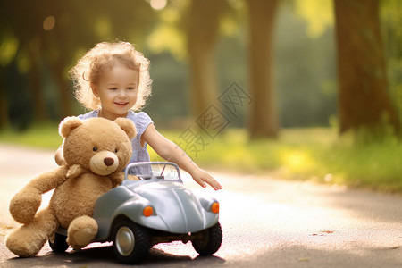 坐小车游玩的小女孩图片
