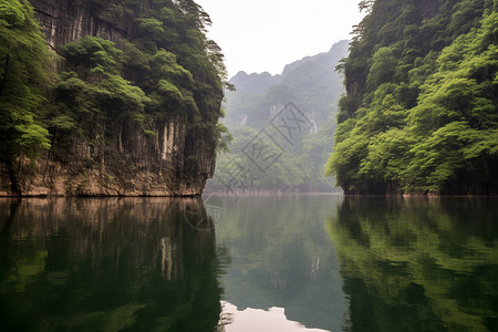 群峰奇石的美丽景观图片