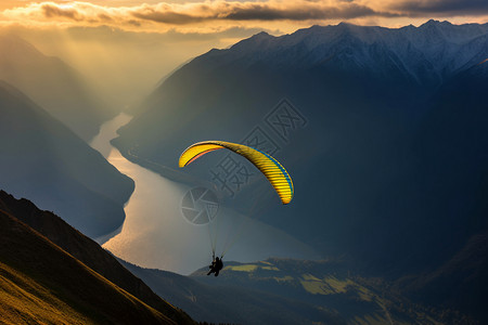 山谷中降落伞的极限运动图片