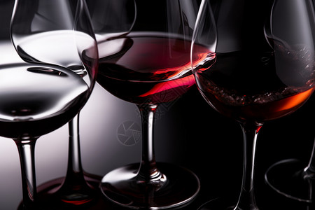 玻璃杯中的红酒背景图片