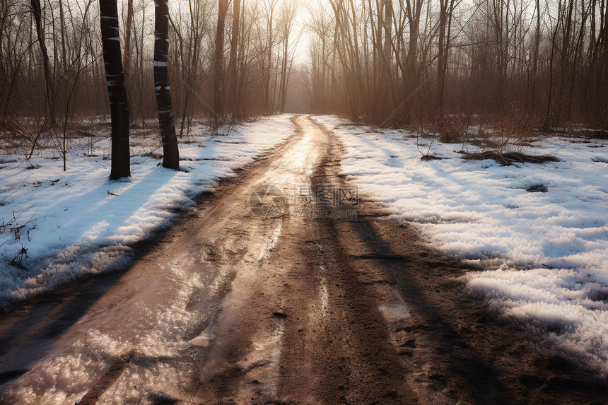 刚下过雪的道路图片