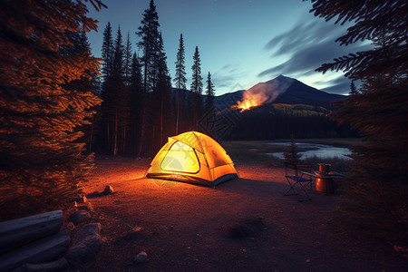 林中露营夜晚山林中的露营背景