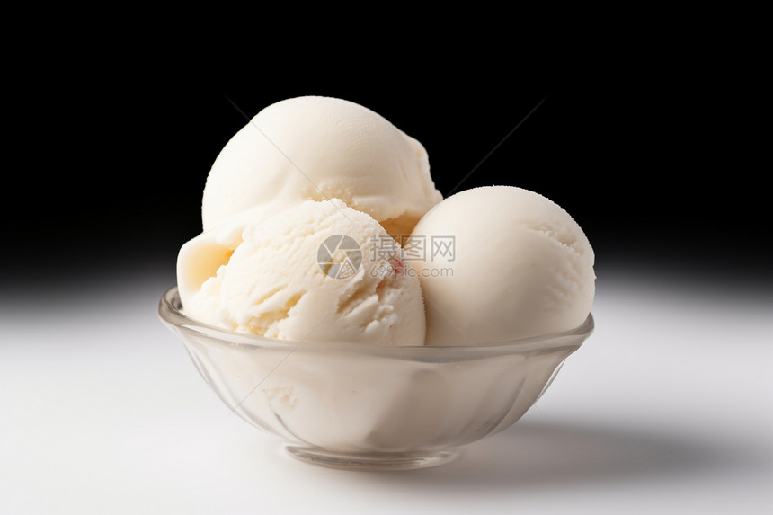 美味的香草冰淇淋图片