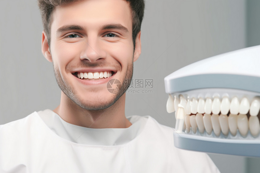 男性牙齿护理图片