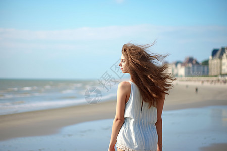 海边的长发女孩图片