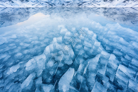被冻住的贝加尔湖图片