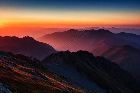 日出山脉风景图片