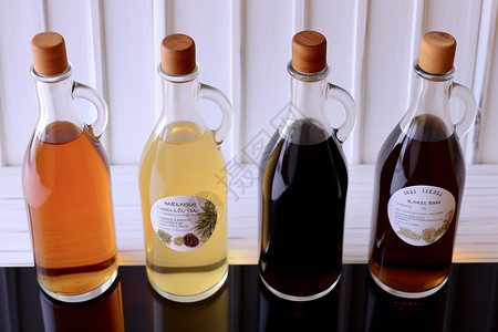 白醋，苹果酒和麦芽醋高清图片