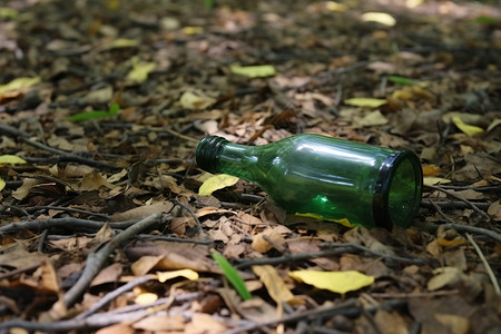 保护生态环境回收玻璃瓶图片