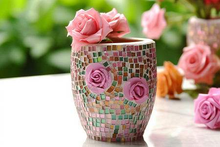 美丽的陶瓷花瓶图片