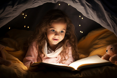 睡前看书的小女孩图片