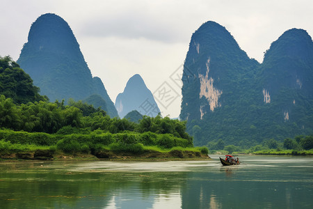 夏季风景区的景观图片