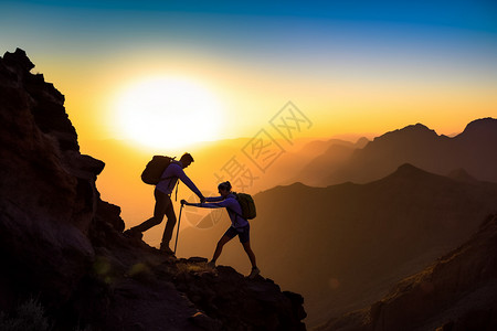 山间攀岩运动的情侣图片