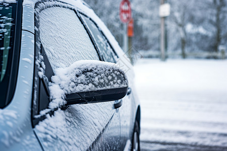 冬季积雪的车身图片