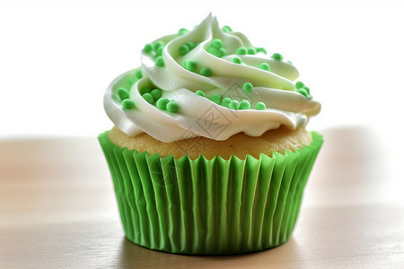 绿色糖霜纸杯蛋糕图片