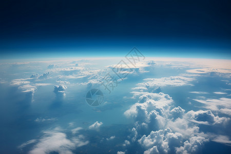 外大气层白天出行飞机外的云层景观背景