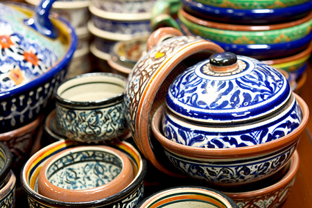 粘土碗五颜六色的圆形陶瓷背景