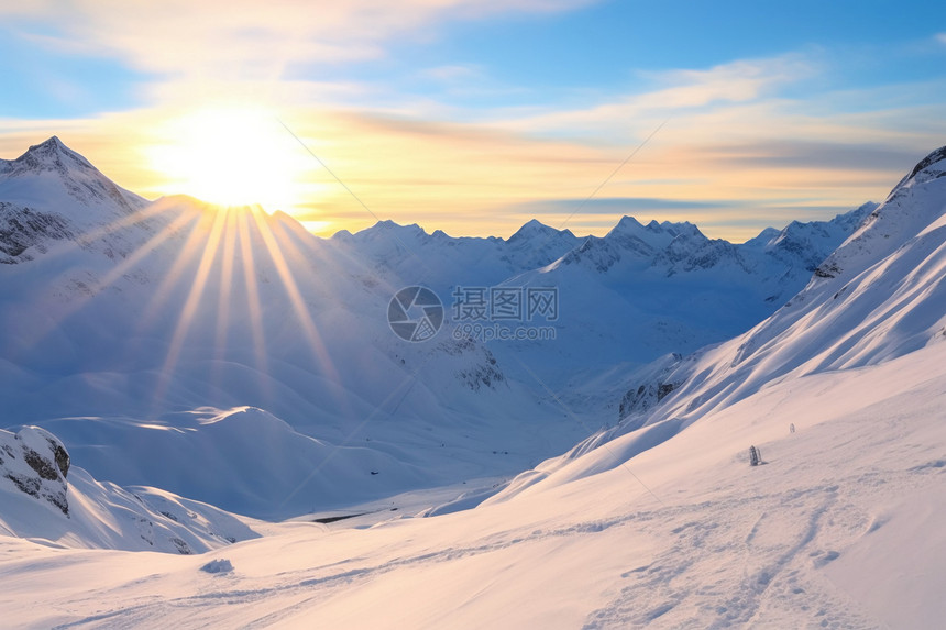 白雪皑皑的雪山景观图片