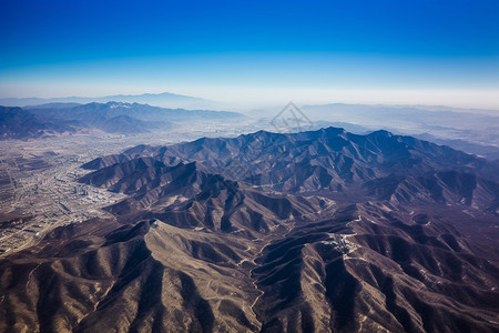 深航飞机航空下的自然景观背景