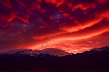 神秘的红色彩云图片