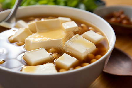 新鲜美味的豆腐汤图片