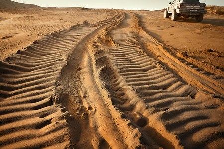 沙丘的车辆痕迹高清图片
