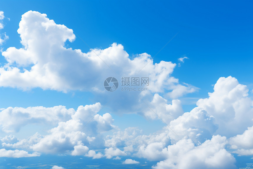 晴天多云的天空图片