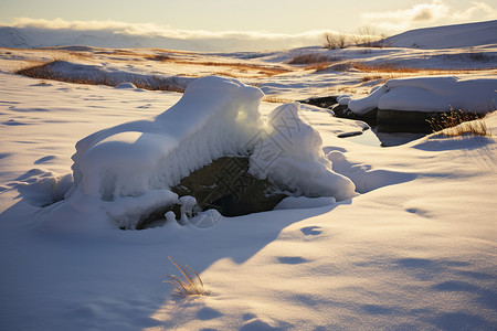 一块地大雪覆盖的平原背景