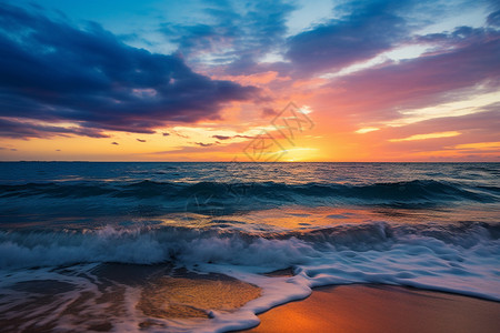 夕阳下的海洋背景图片