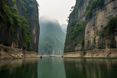 长江峡谷江面两岸的山脉背景