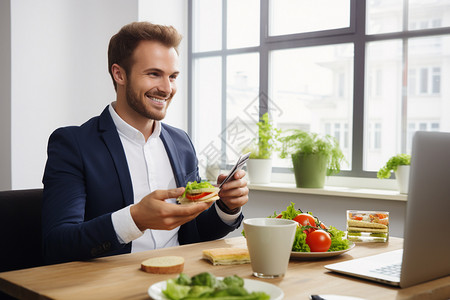 吃着简餐的男人图片