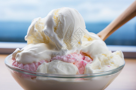一碗美味的冰淇淋图片