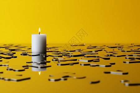 黄色刚健里的蜡烛图片
