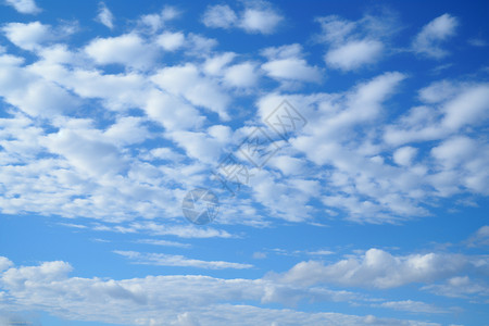 天空上的云朵图片