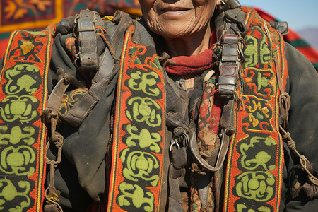 蒙古老人蒙古族的传统服饰背景