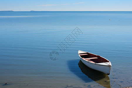 宁静海洋中的孤舟图片