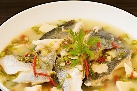 传统川味酸菜鱼图片