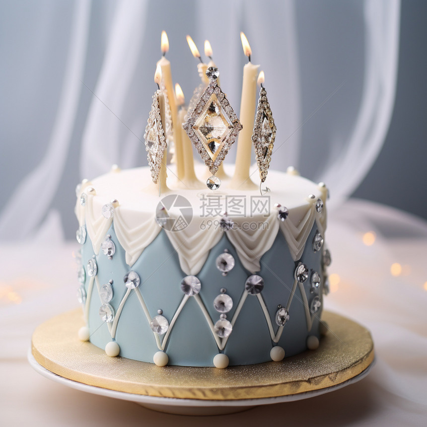 皇冠设计的蛋糕图片