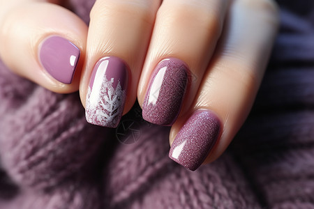 美甲广告温暖的冬日搭配紫色指甲背景