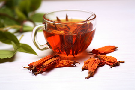 红茶干茶花与茶的自然搭配设计图片
