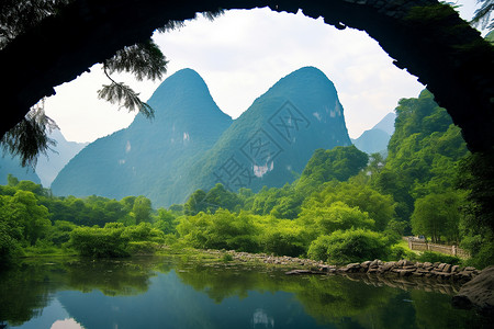 天然形成的桂林岩石景观图片