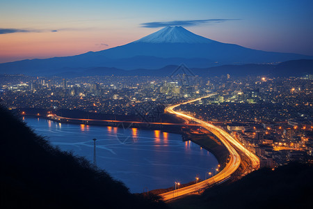 夜景下的富士山图片
