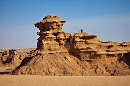 沙漠里的岩石结构图片