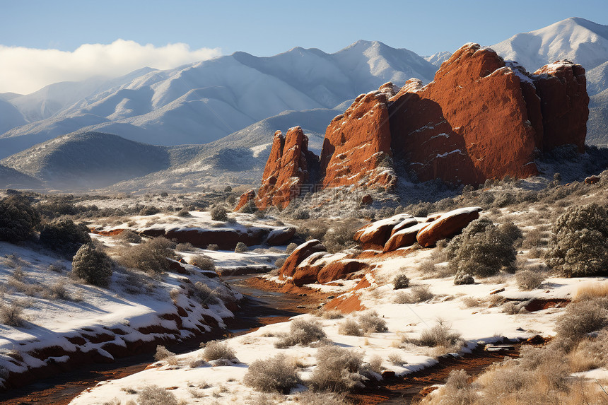 冬季壮观的岩石山脉图片
