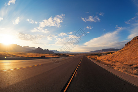 宽广的山间公路图片